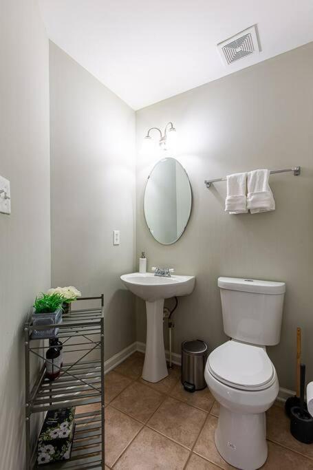 Villa The Nest At Harmony Woods: Lux Dc Getaway + Office à Germantown Extérieur photo